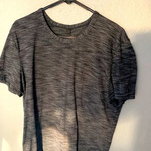 Men’s Lululemon Athletic Tee L
